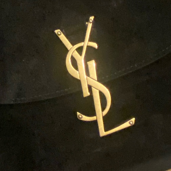 Brand new Yves Saint Laurent kaia small satchel bag in black suede. - Picture 7 of 13